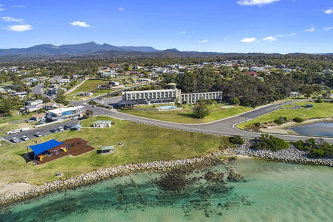 Scamander Beach Resort - Tourism Caloundra 3
