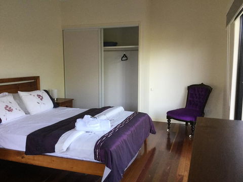 Sea Breeze Esplanade, Beachfront, Close Marina Hervey Bay - Tourism Caloundra 1