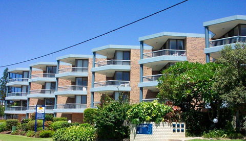 Sea Point Ocean Apartments - Tourism Caloundra 0