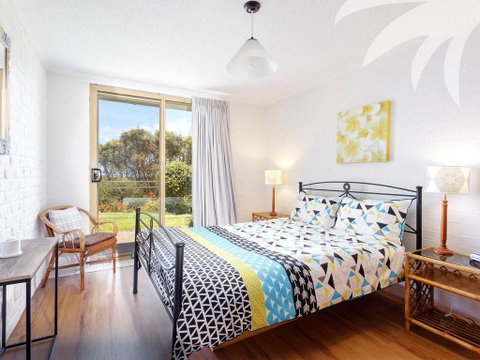 Seahorse - Oceanside 15 - Tourism Caloundra 1