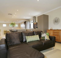 Seal 4 Bedroom House by Shoalwater Executive Homes - Tourism Caloundra