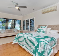 Seascape Luxury Beachfront House - Tourism Caloundra