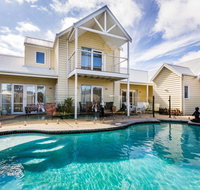 Seaside Spa Retreat - Tourism Caloundra