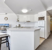Second Floor 2 Bedroom Mooloolaba Escape - Caribbean Resort - Tourism Caloundra
