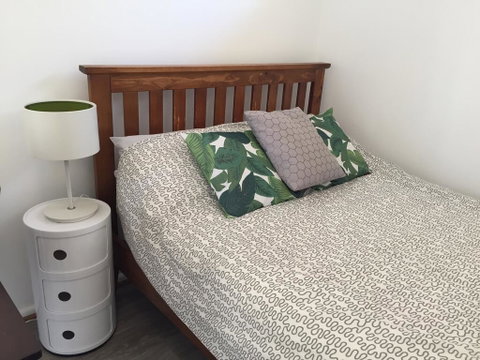 Self Contained Cabin - Tourism Caloundra 1