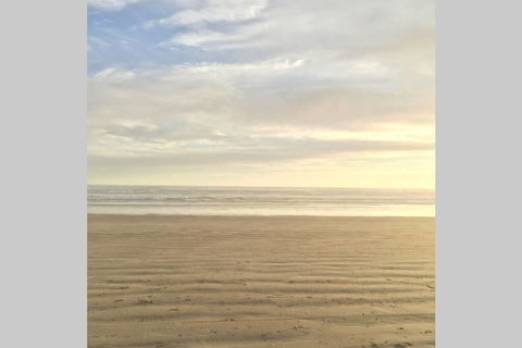 Sensational Ocean Views Only 200m Goolwa Beach - Tourism Caloundra 3