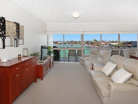 Serenity Waters 9 - Tourism Caloundra 1