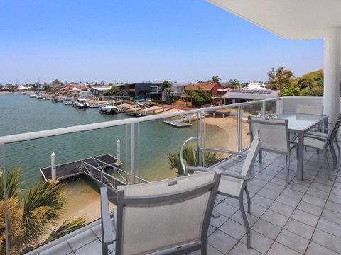 Serenity Waters 9 - Tourism Caloundra 0