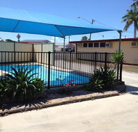 Shell Motel Pearly Shell Motel - Tourism Caloundra