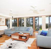 Shores - Pet-Friendly - 1 Min Walk to Beach - Tourism Caloundra