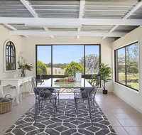 Silky Oak Cottage - cosy with country views - Tourism Caloundra