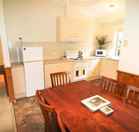 Silver Birches Holiday Unit 10 - Tourism Caloundra