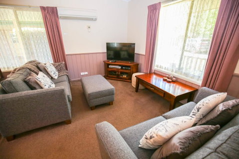 Silver Birches Holiday Unit 7 - Tourism Caloundra 2