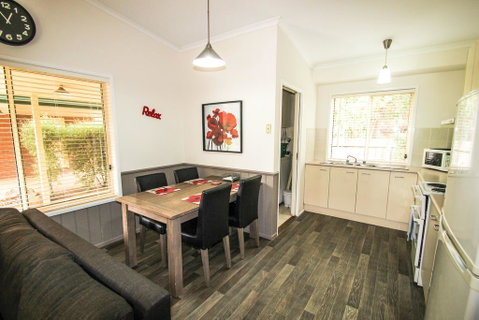 Silver Birches Holiday Unit 9 - Tourism Caloundra 3