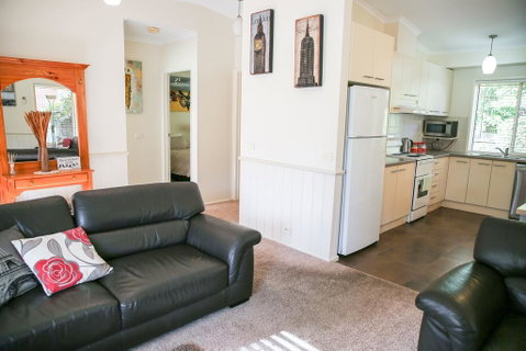 Silver Birches Holiday Village : Unit 8 - Tourism Caloundra 1