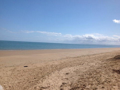 Silver Sands Studio Room - Tourism Caloundra 1