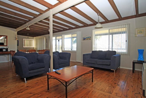 Silversands Beach House - Tourism Caloundra 2