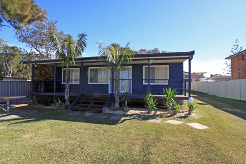 Silversands Beach House - Tourism Caloundra 1