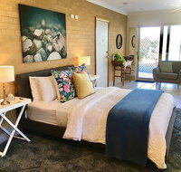 SilverWaters Waterfront Accommodation - Tourism Caloundra