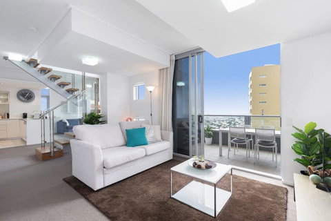 SK1 - Spotless 2BR SkyHome Long Stays Welcome - Tourism Caloundra 3