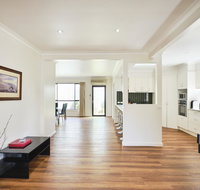 Skymirror Villa - Tourism Caloundra