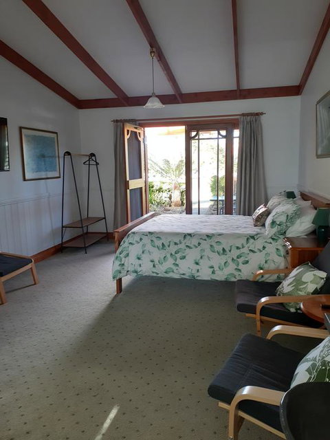 Sleepy Hollow Hideout (Hidout 2) - Tourism Caloundra 2