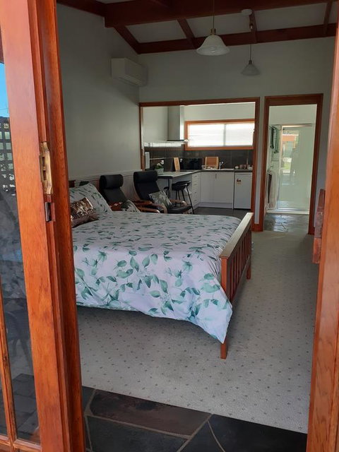 Sleepy Hollow Hideout (Hidout 2) - Tourism Caloundra 3