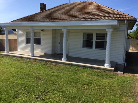Smith Street Cottage Naracoorte - Tourism Caloundra 1