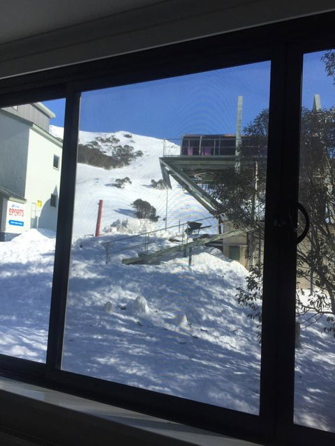 Snow Ski Apartments 12 - Tourism Caloundra 3