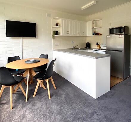 Snow Ski Apartments 12 - Tourism Caloundra 1