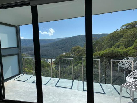 Snow Ski Apartments 23 - Tourism Caloundra 1