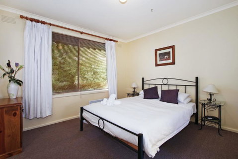 Snowstream Riverside Apartments - Unit 2 - Tourism Caloundra 2