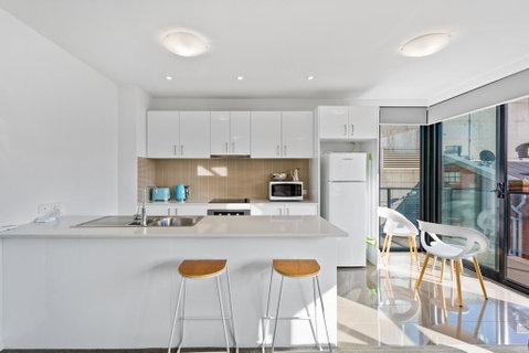 Soho 203 - Tourism Caloundra 2
