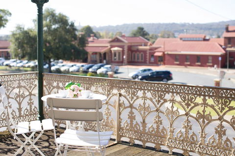 Southern Railway Hotel - Tourism Caloundra 0