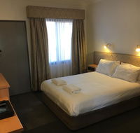 Spa Village Travel Inn - Tourism Caloundra