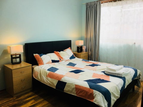 Spacious Townhouse In Wollongong - Tourism Caloundra 0