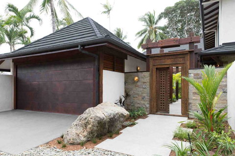 Spice At Oak Award Winning Luxury Absolute Oceanfront House Oak Beach Near Port Douglas - Tourism Caloundra 3