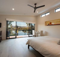 Still Earth - Tourism Caloundra