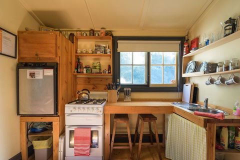 Stringer's Cottage - Tourism Caloundra 2