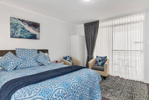 Studio 30 On The Terrace - Tourism Caloundra 2