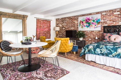 Studio36 - Tourism Caloundra 1