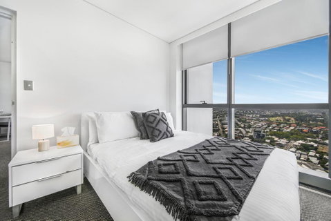Stunning Views On The 41st Floor - Tourism Caloundra 1