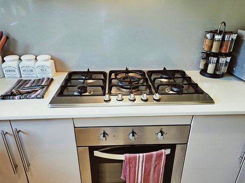 Stylish Private Bathroom-Luxurious Modern Big Home - Tourism Caloundra 1