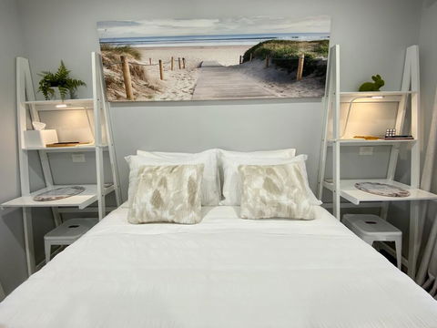 STYLISH UNIT - CLOSE TO DREAMWORLD - Tourism Caloundra 2