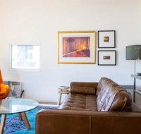 Stylish Warehouse Convert 2 Bedroom Apartment - Tourism Caloundra