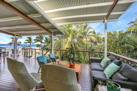 Summer Breeze - Tourism Caloundra 0