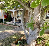 SUMMER HOUSE - CENTRAL LOCATION Near PARK - Tourism Caloundra