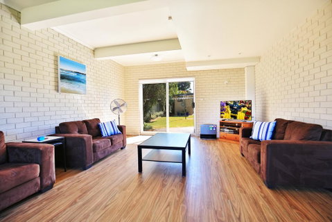 Summer Sands - Pet Friendly - Tourism Caloundra 2
