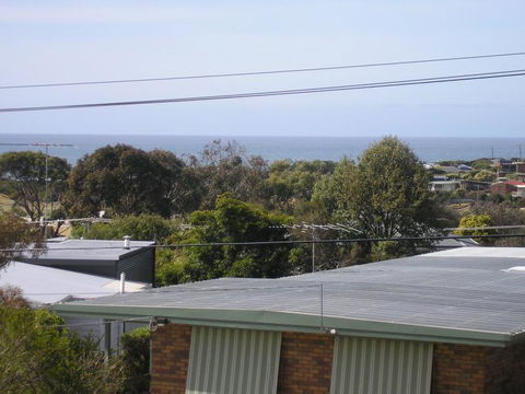 Sunningdale Beach House 16 - Tourism Caloundra 1