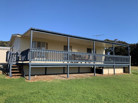 Sunny Brae - Tourism Caloundra 0